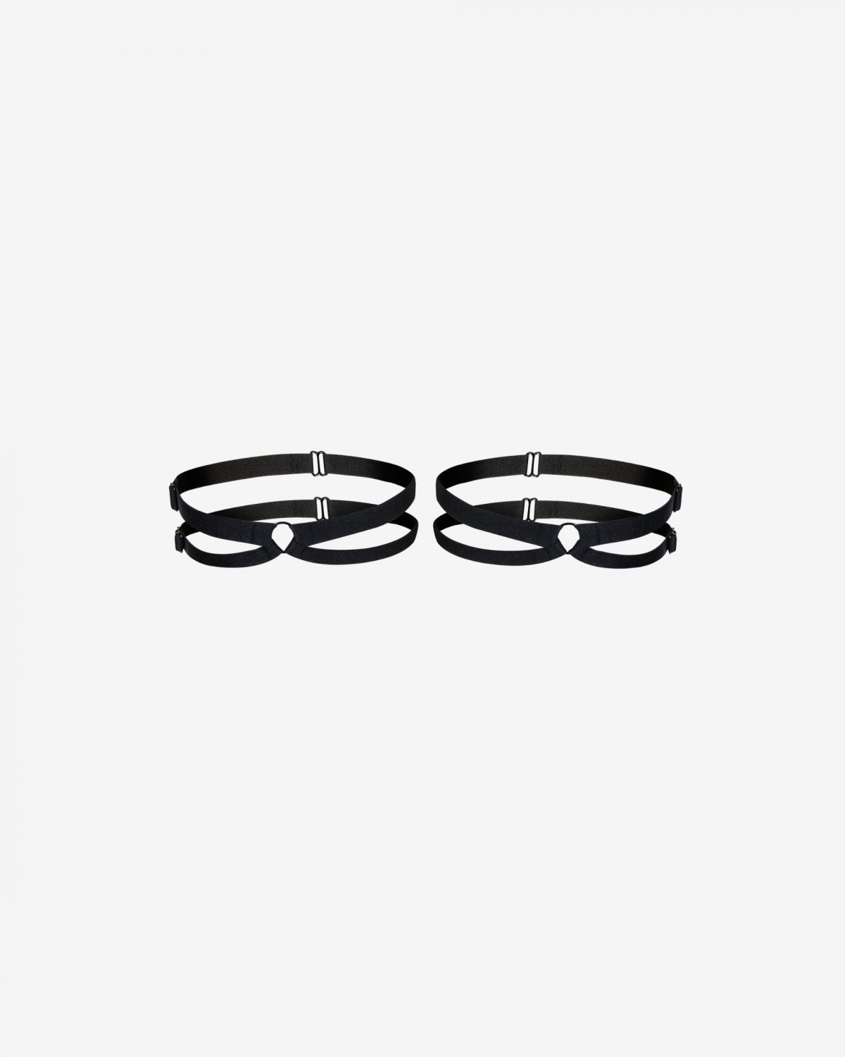 paola // garters