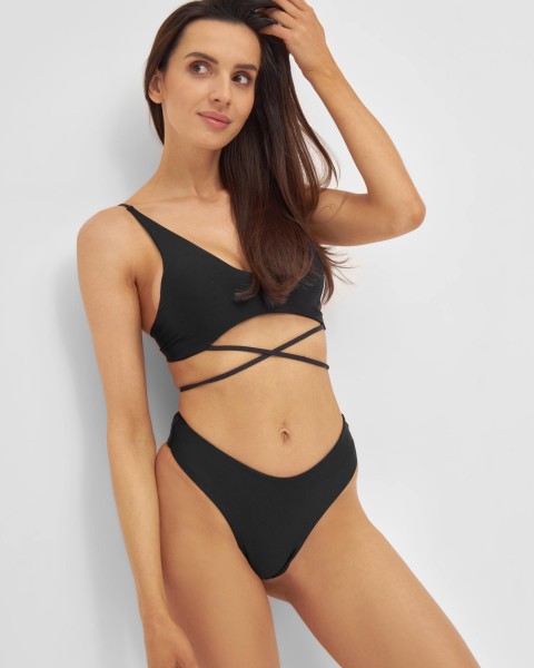 Elegancka i Wygodna Góra od Bikini
