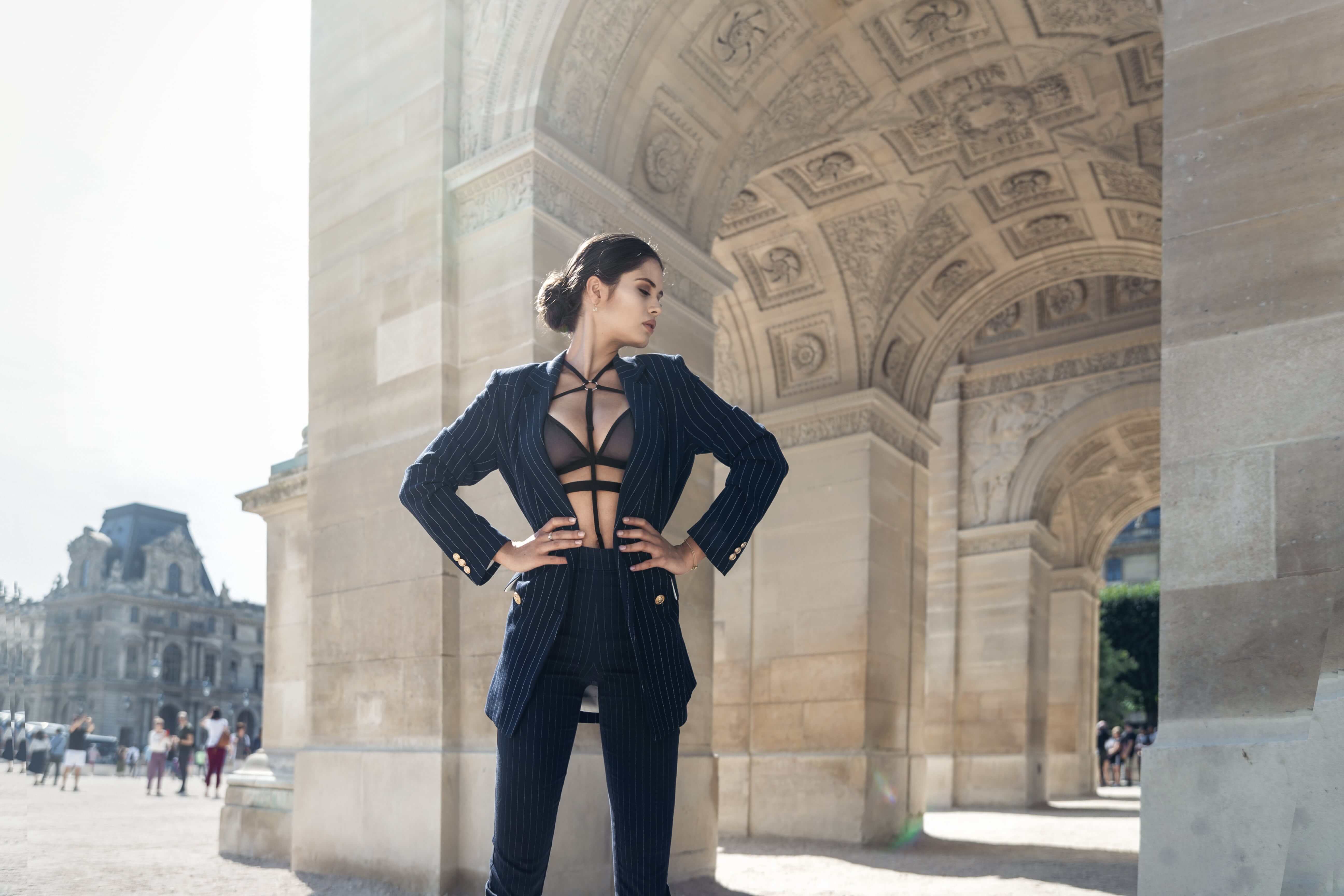 Jak nosić oversizową marynarkę?